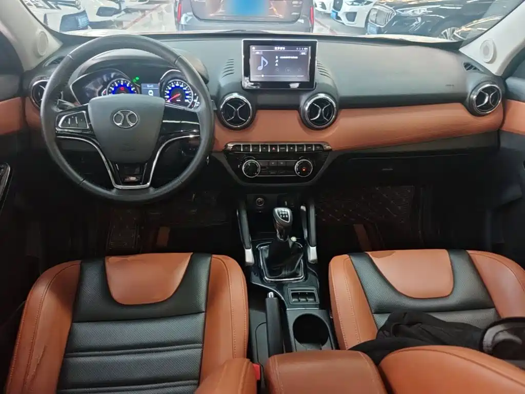 BAIC Senova X35 — миниатюра 10