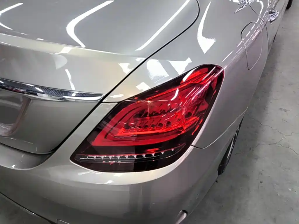 Mercedes-Benz C-Class — миниатюра 8