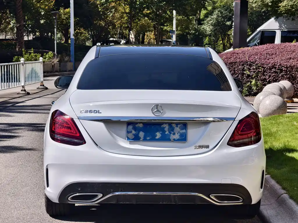 Mercedes-Benz C-Class — миниатюра 5