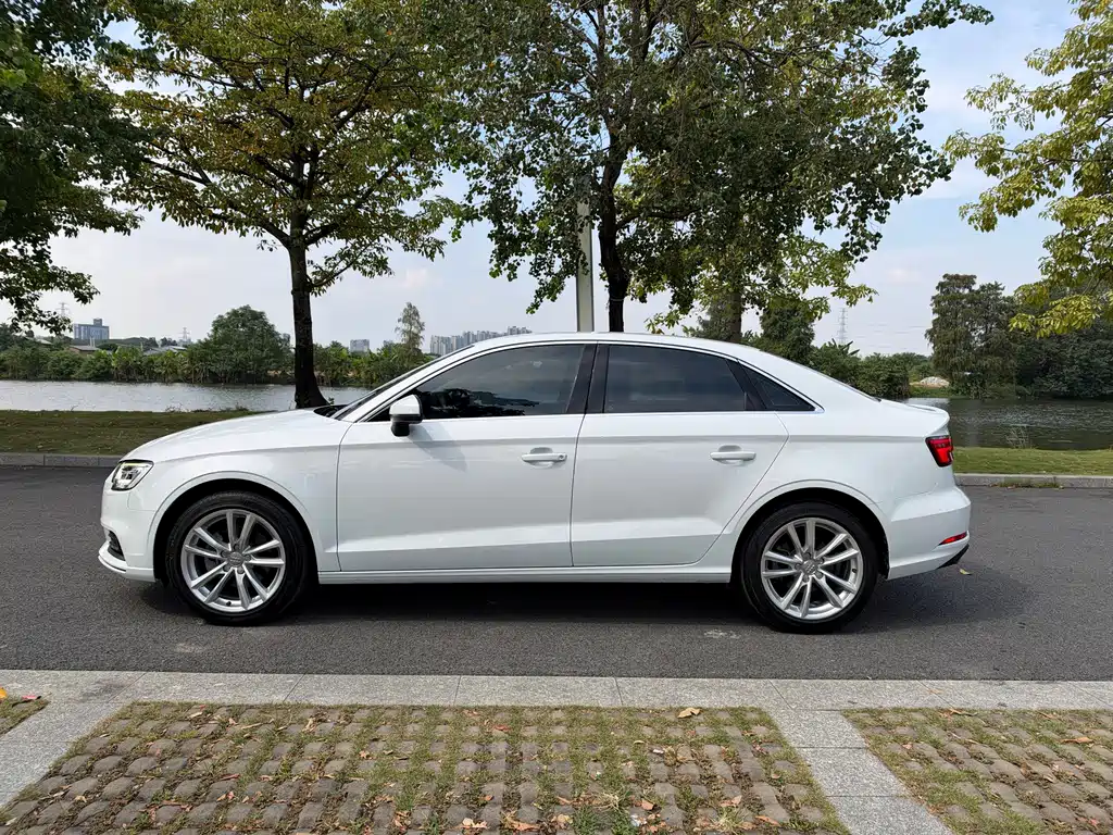 Audi A3 — миниатюра 5