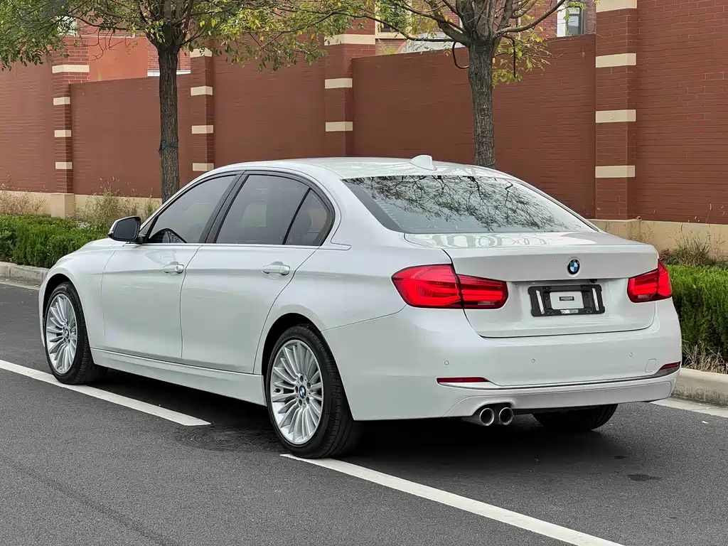 BMW 3 Series — миниатюра 19