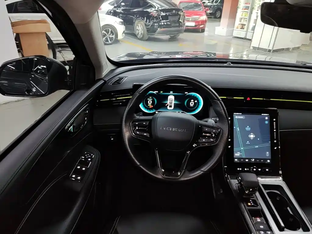 Roewe RX5 New Energy — миниатюра 11