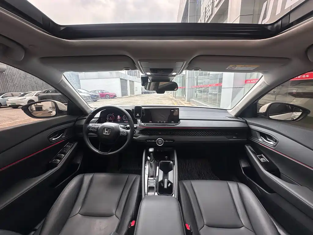 Honda Accord — миниатюра 8