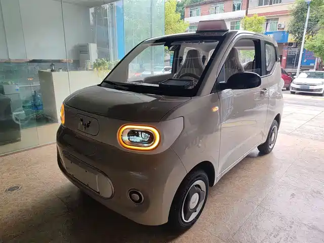 WULING AUTOMOBILE HONGGUANG MINIEV 2025