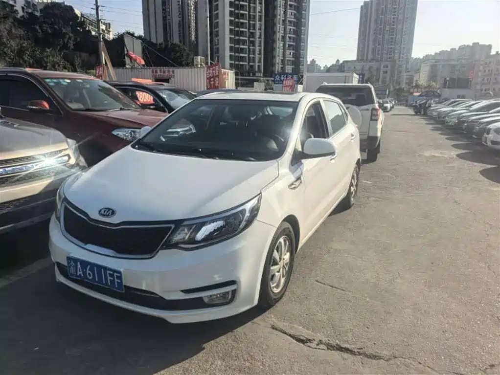 Kia K2 2015