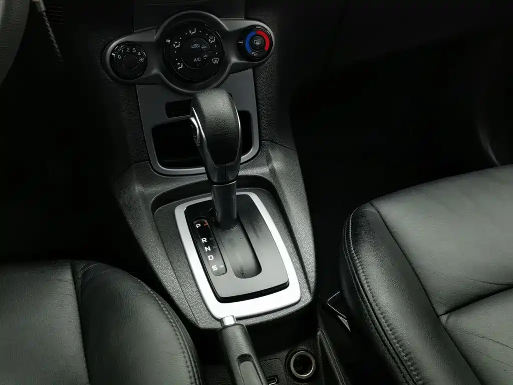 Ford Fiesta — миниатюра 13