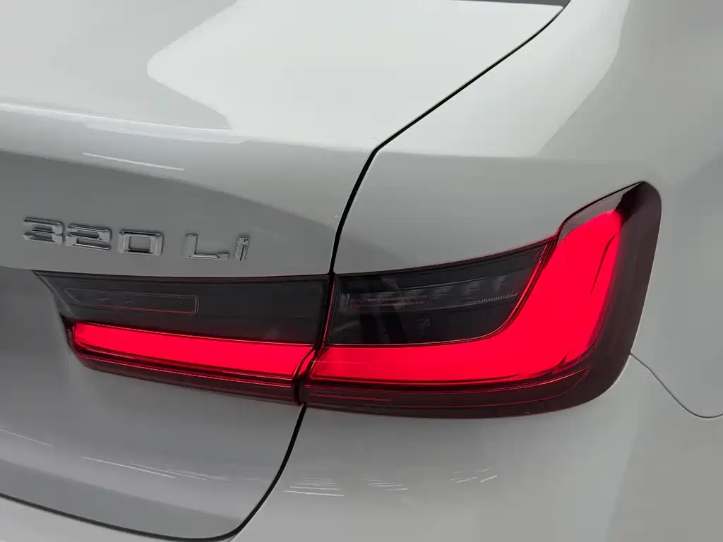 BMW 3 Series — миниатюра 9