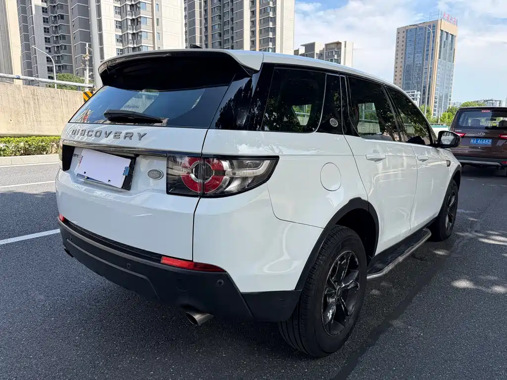 Land Rover Discovery Sport — миниатюра 4