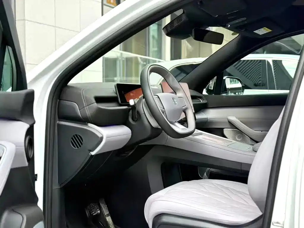 NIO EC6 — миниатюра 4