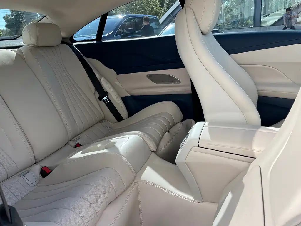 Mercedes-Benz E-Class (Import) — миниатюра 15