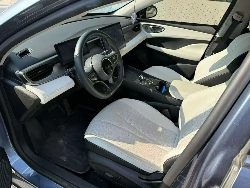 BYD Seal 05 DM-i — миниатюра 4