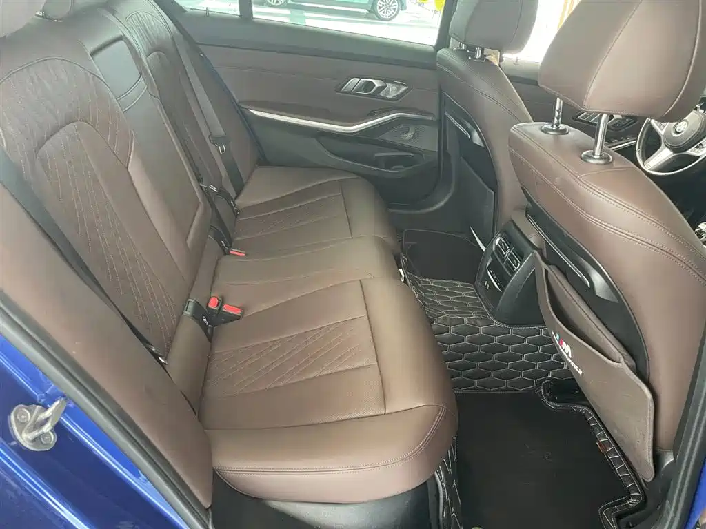 BMW 3 Series — миниатюра 7