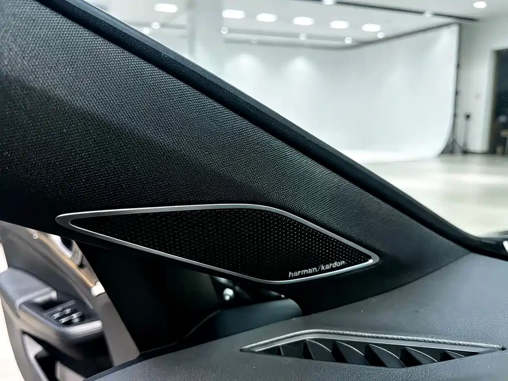 Volkswagen Golf — миниатюра 17