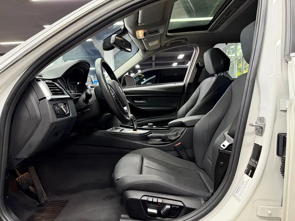 BMW 3 Series — миниатюра 4