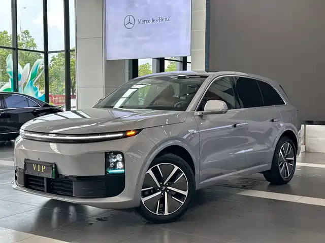 Li Auto L6