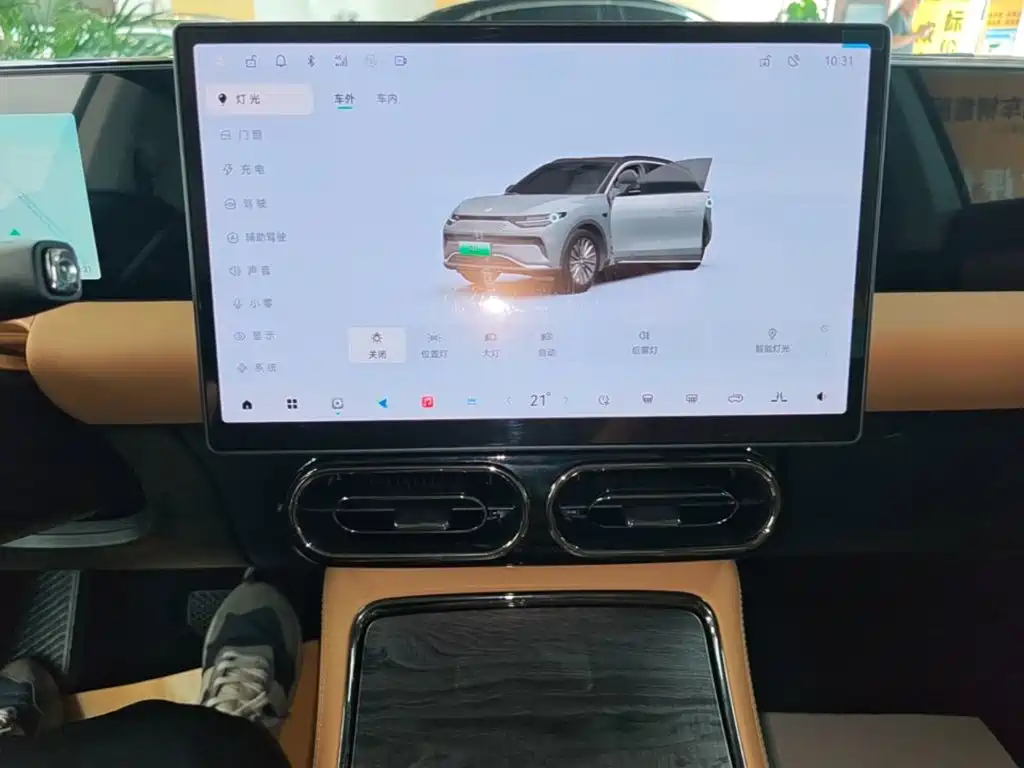 Leapmotor Leapmotor C11 — миниатюра 13