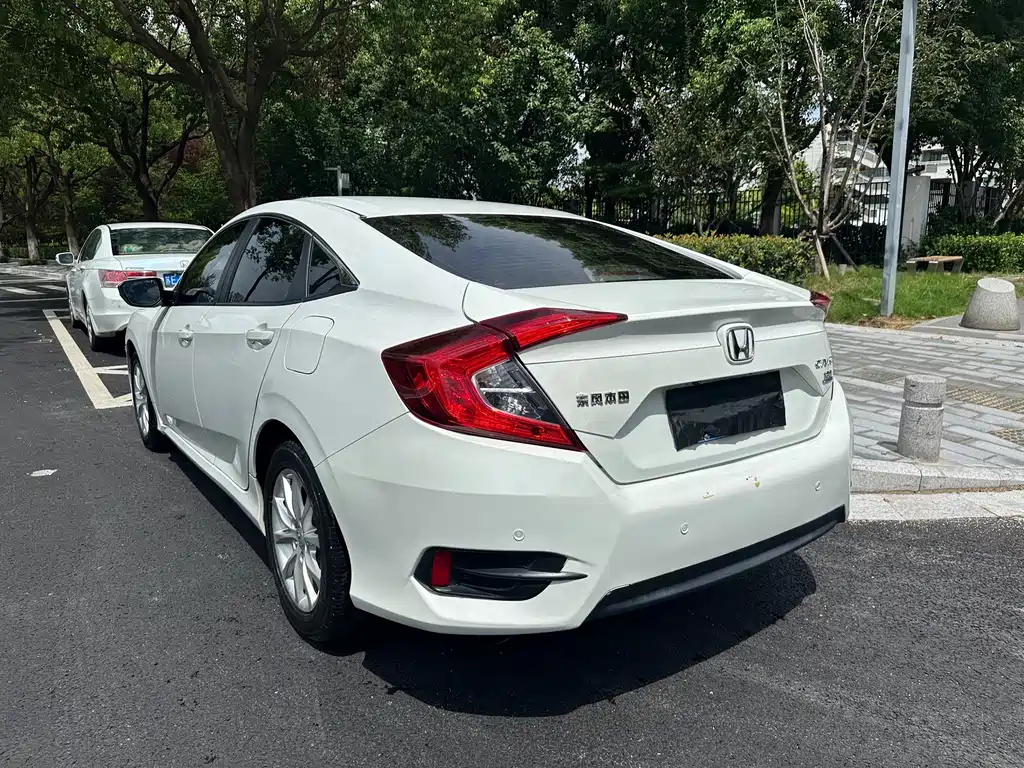 Honda Civic — миниатюра 5