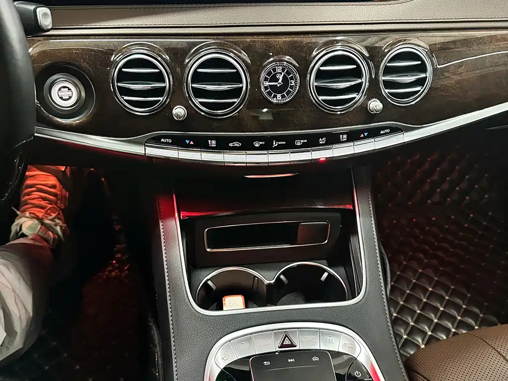 Mercedes-Benz S-Class — миниатюра 12