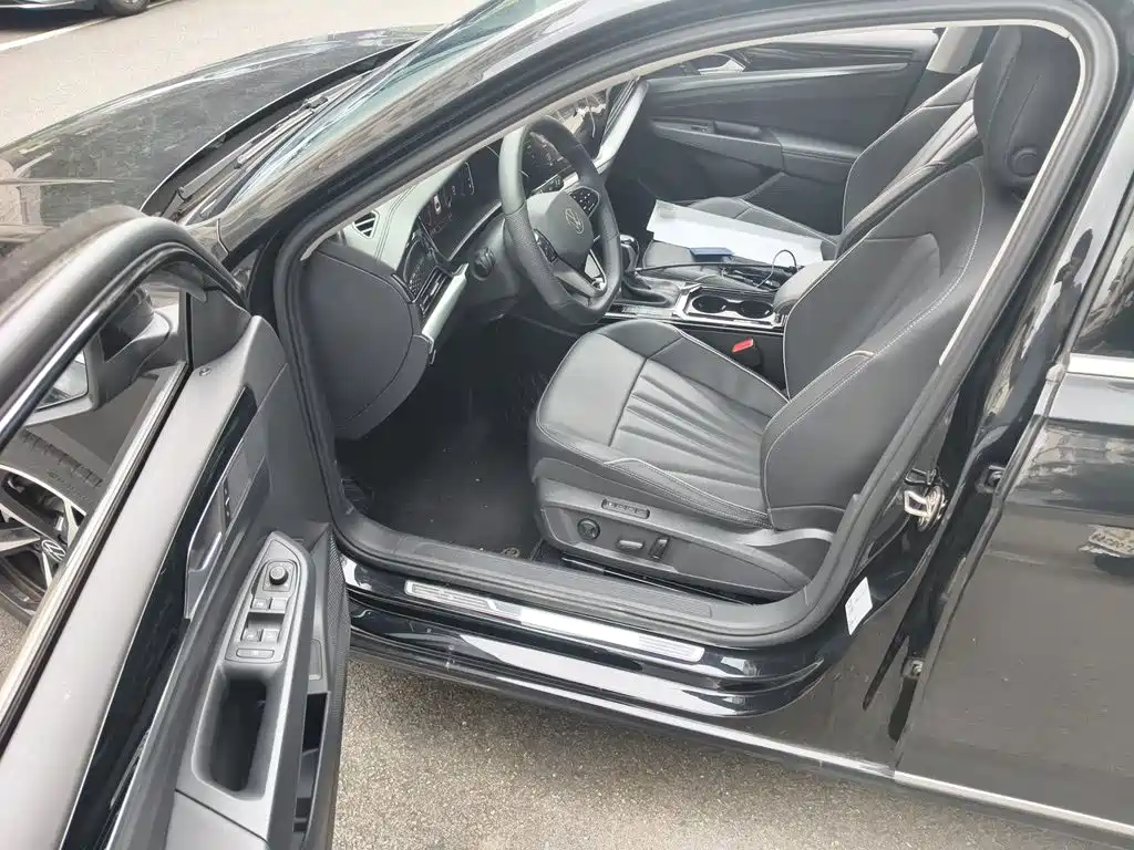 Volkswagen Passat — миниатюра 12