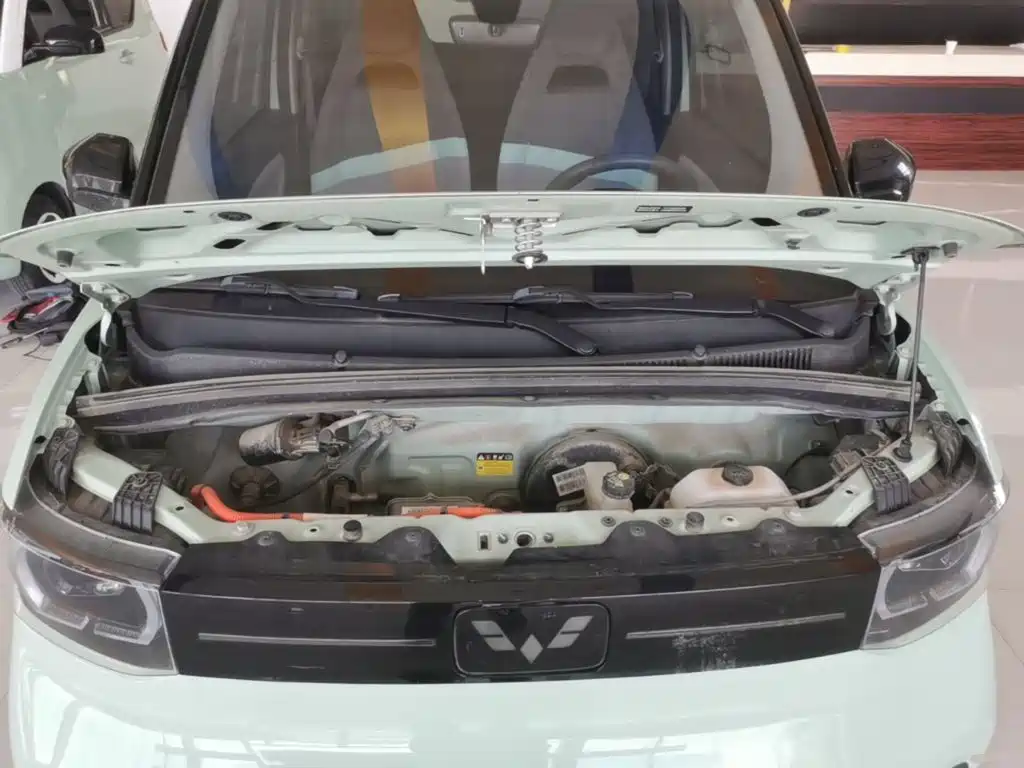 Wuling MINIEV — миниатюра 20