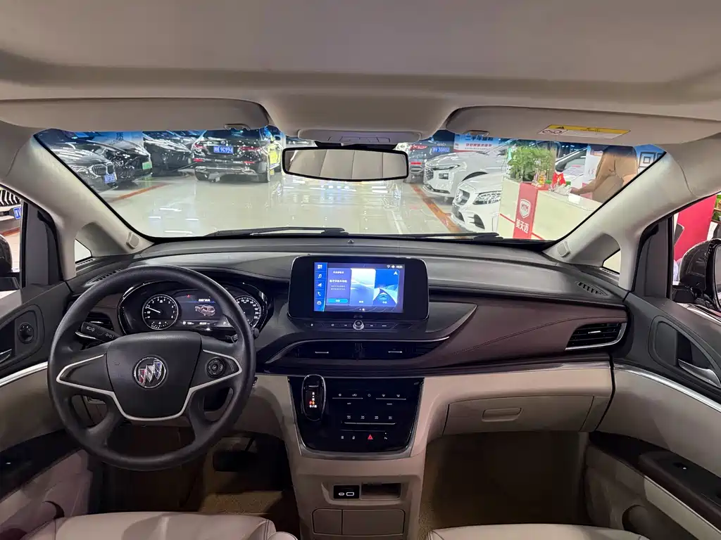 Buick GL8 — миниатюра 10