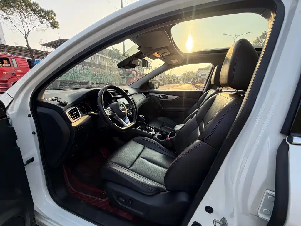 Nissan Qashqai — миниатюра 4
