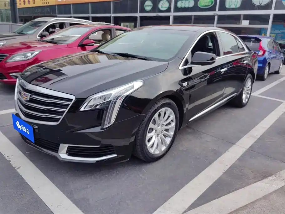 CADILLAC XTS