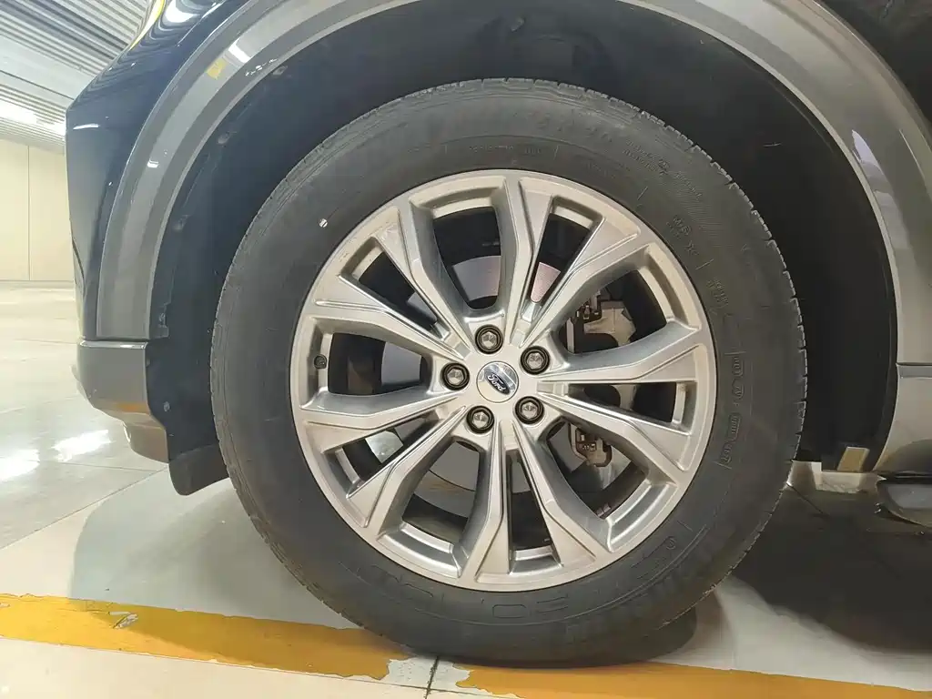 Ford Explorer — миниатюра 15