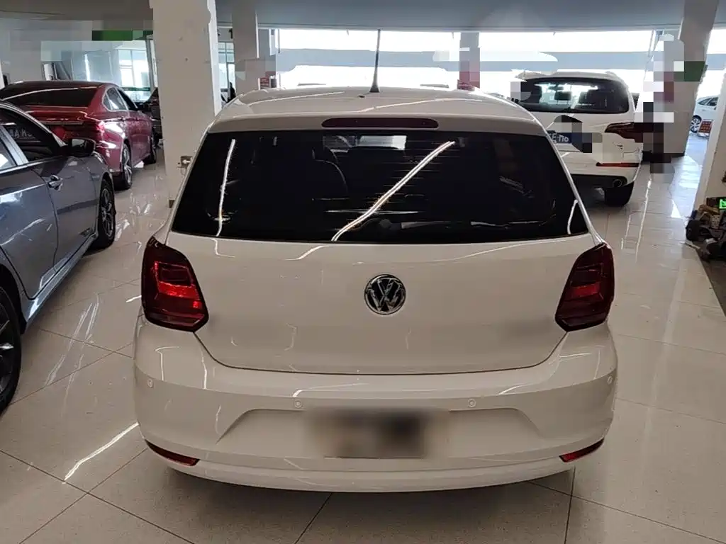 Volkswagen Polo — миниатюра 6