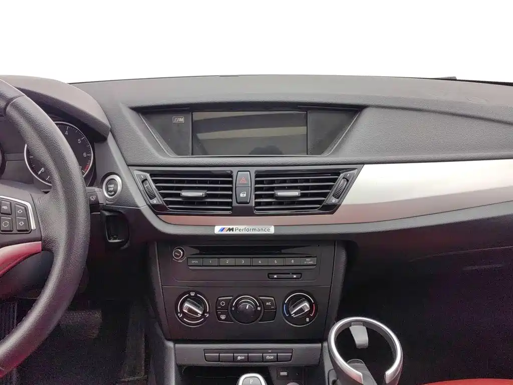 BMW X1 — миниатюра 12