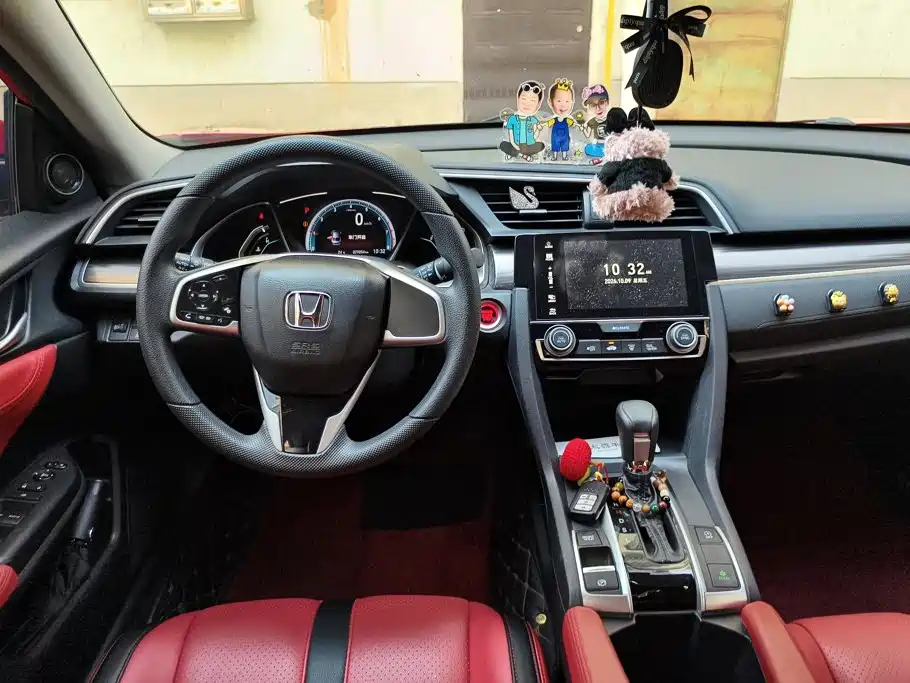 Honda Civic — миниатюра 12