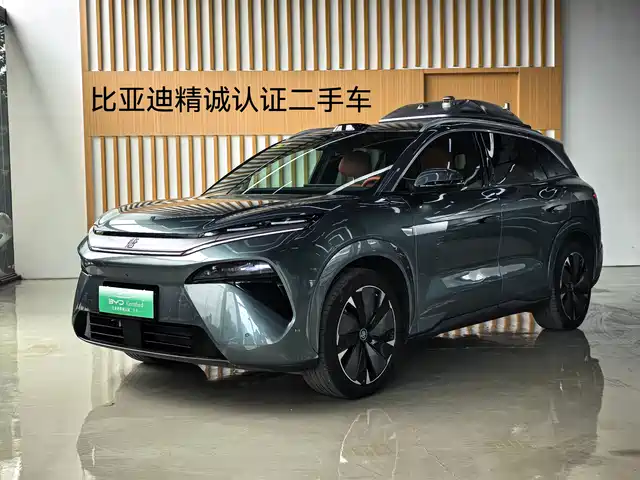 BYD Tang L
