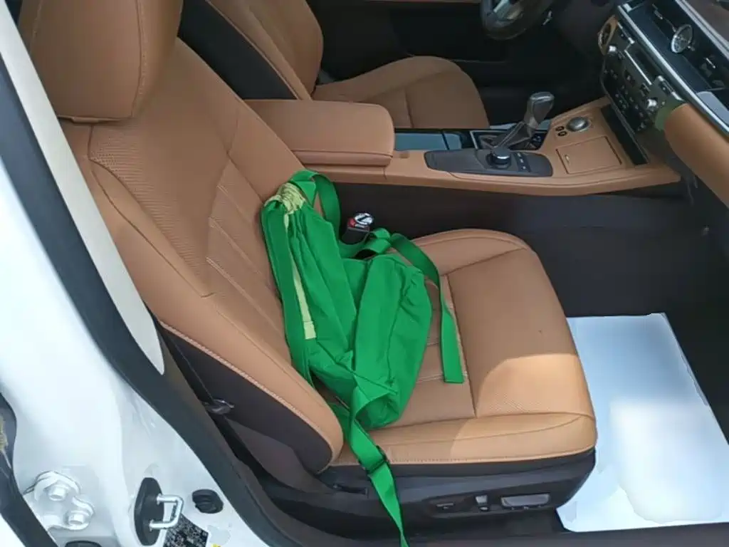Lexus ES — миниатюра 25