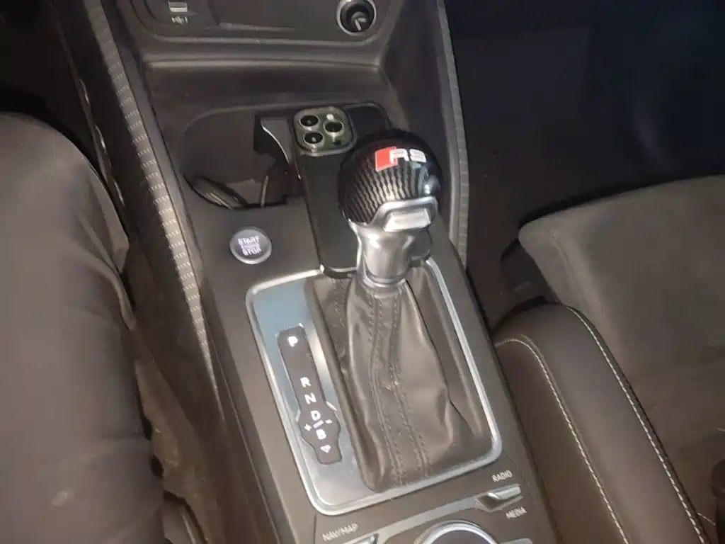 Audi Q2L e-tron — миниатюра 14