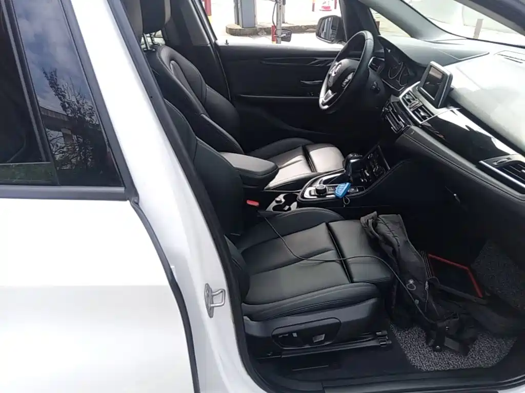 BMW 2 Series Active Tourer (Import) — миниатюра 25