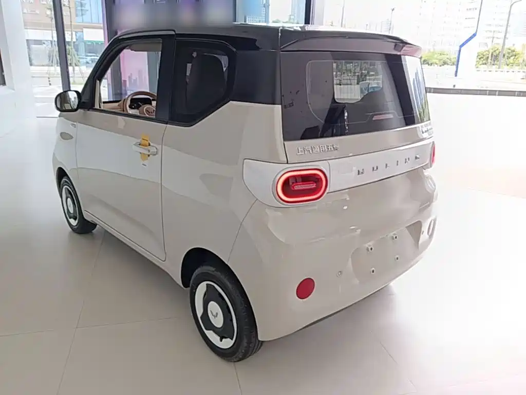 Wuling MINIEV — миниатюра 5
