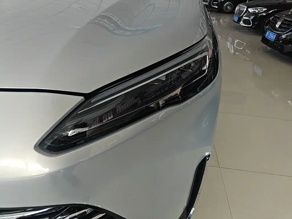 Buick GL8 Hybrid — миниатюра 24