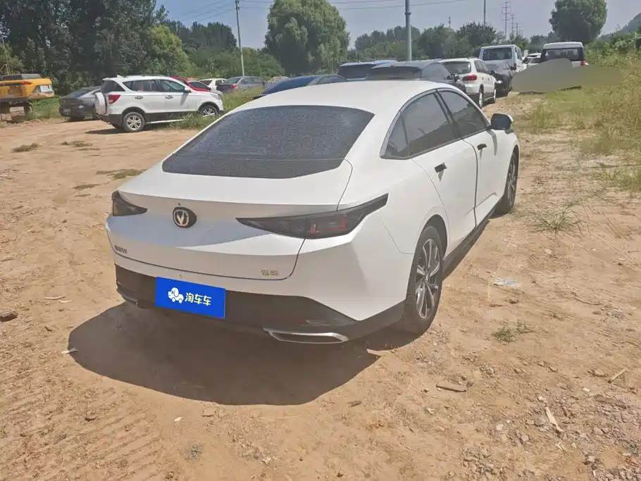 Changan Eado — миниатюра 3