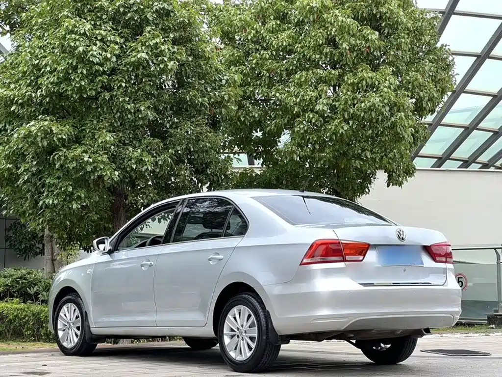Volkswagen Santana — миниатюра 5