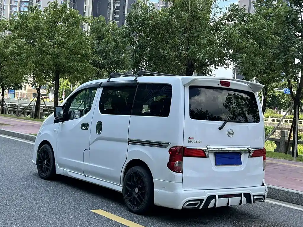 Nissan NV200 — миниатюра 13