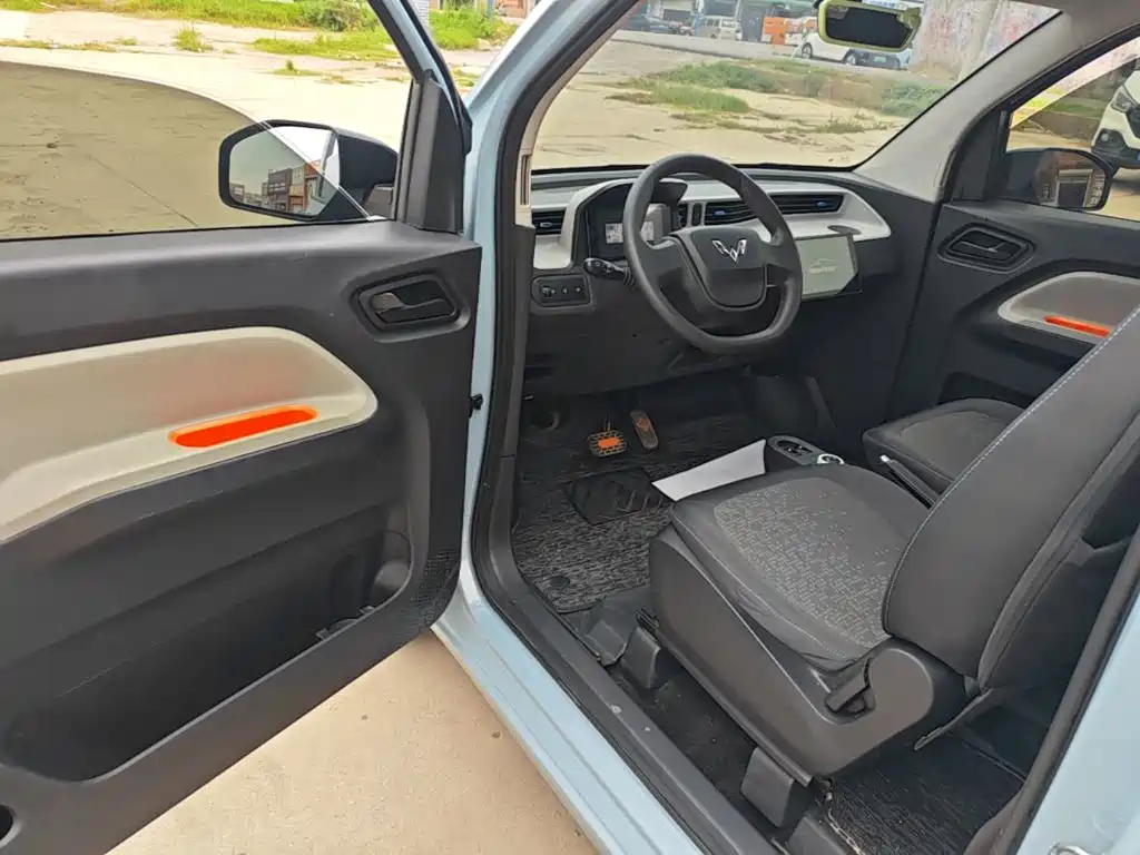 Wuling MINIEV — миниатюра 16
