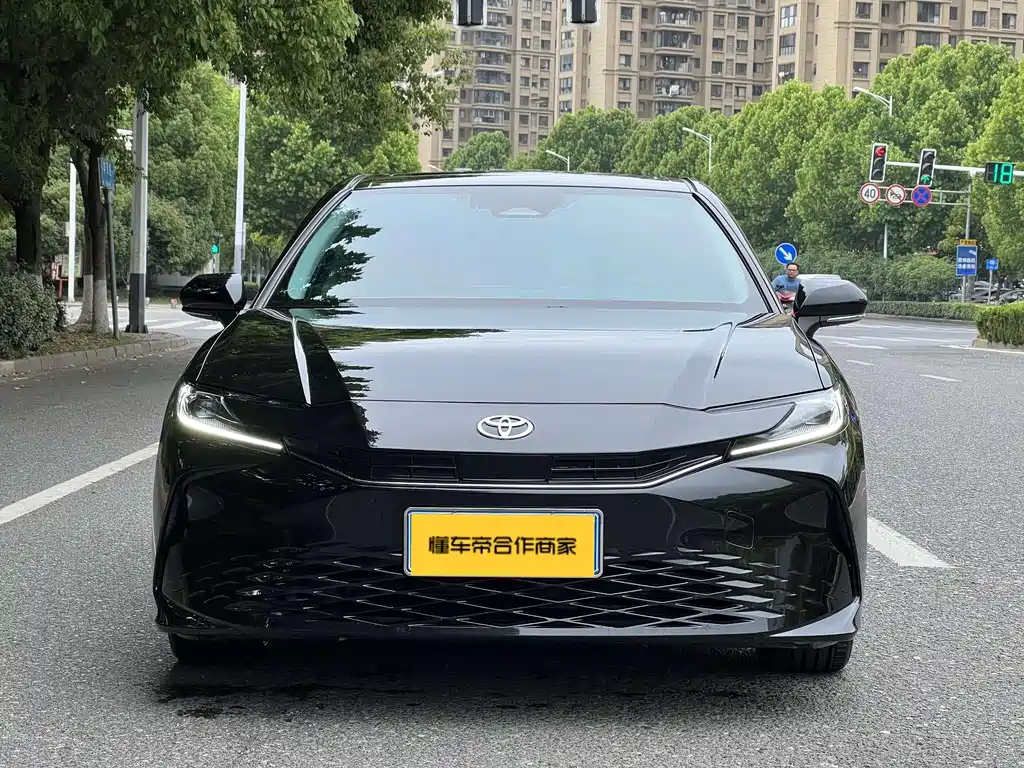 Toyota Camry 2024 2.0HGVP Luxury