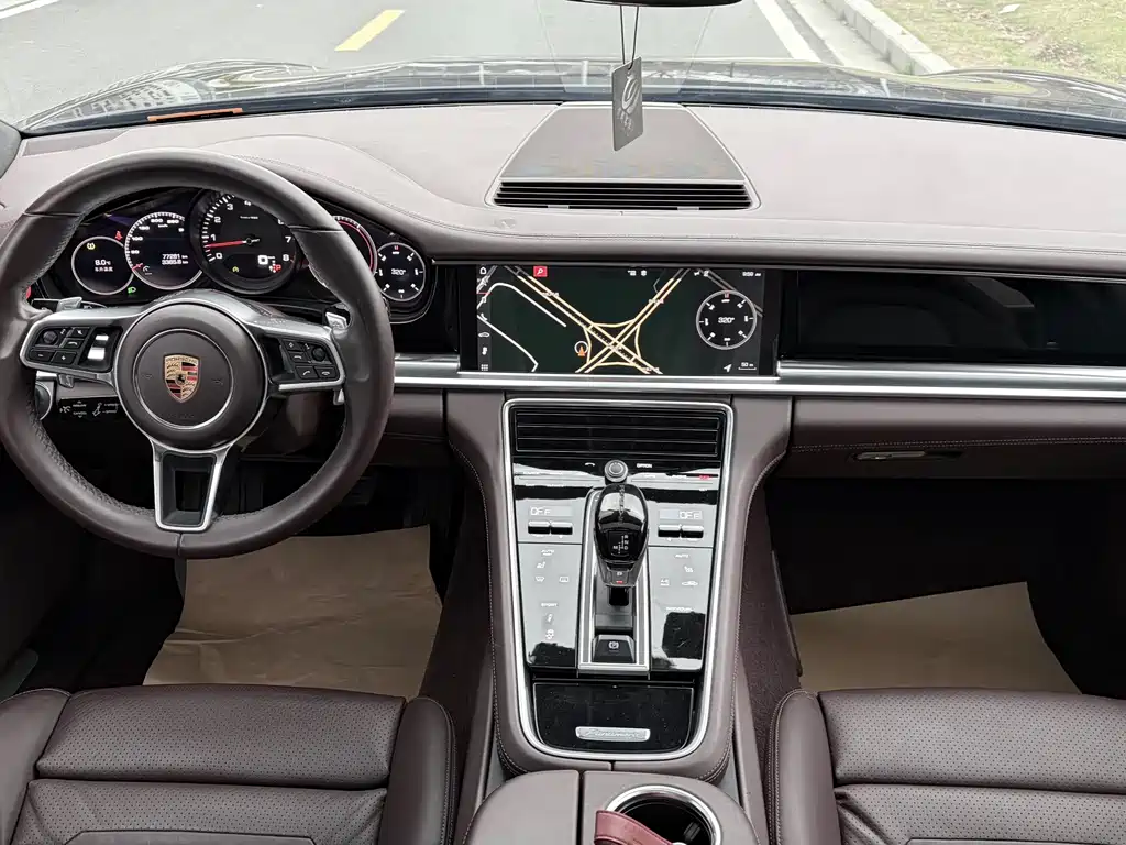 Porsche Panamera — миниатюра 9