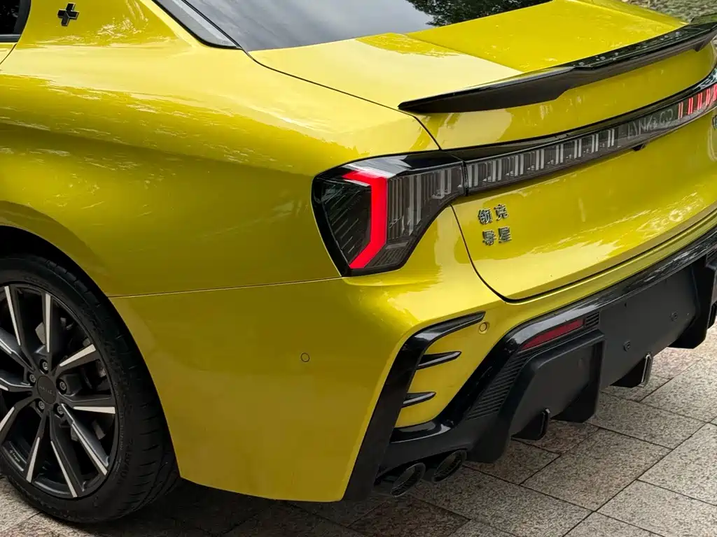 Lynk & Co 03 — миниатюра 7