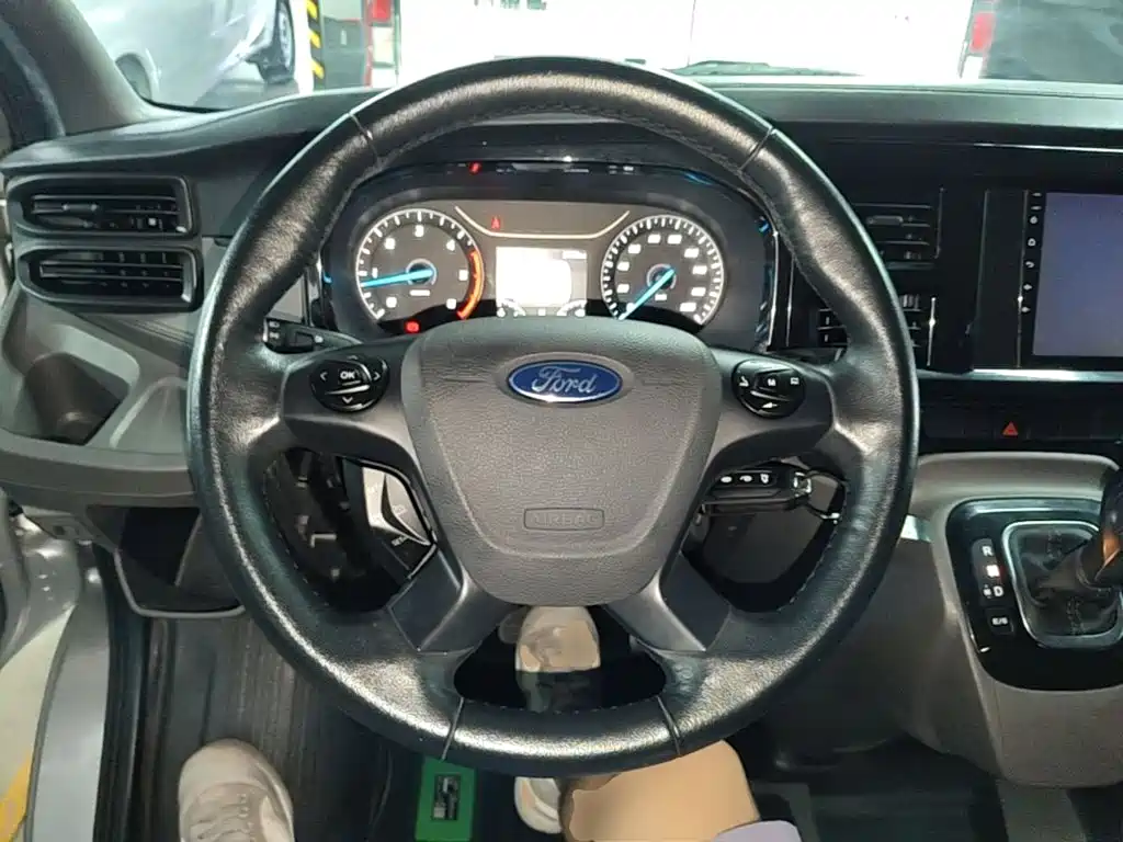 Ford Transit Custom — миниатюра 11