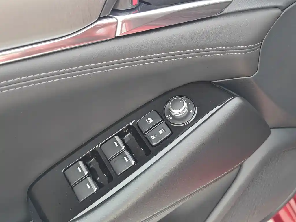 Mazda Atenza — миниатюра 28