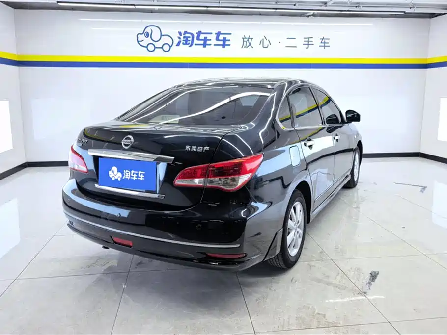 Nissan Sylphy 2012 1.6XL AT Luxury