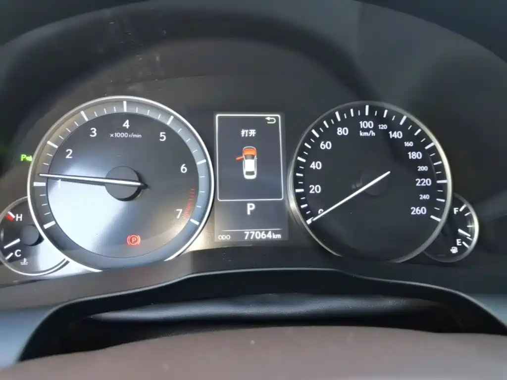 Lexus ES — миниатюра 12