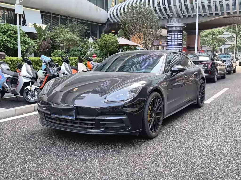 Купить Porsche Panamera