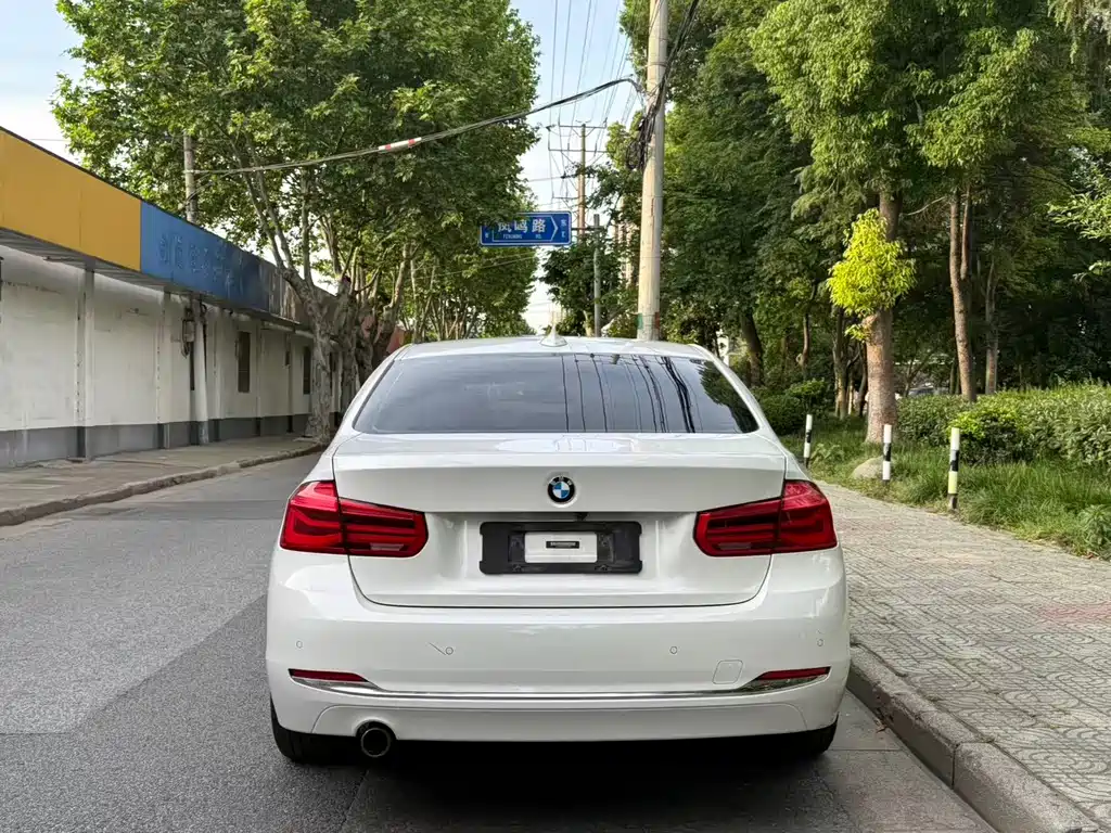 BMW 3 Series — миниатюра 5